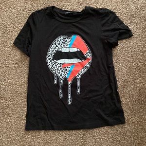 Black lips graphic tshirt